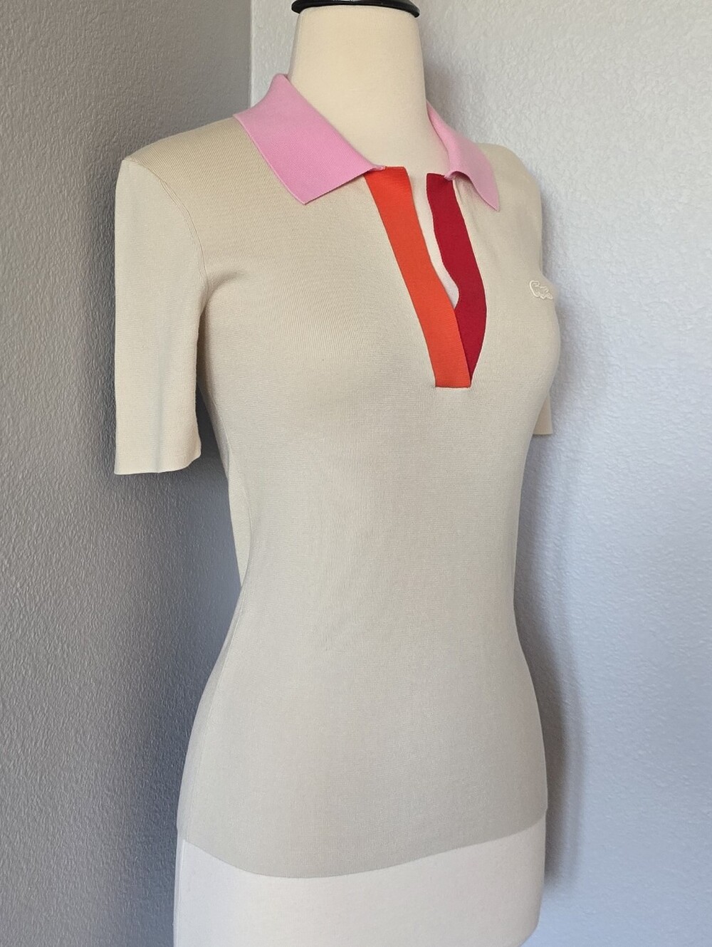 NWOT Lacoste Cream Polo Pink Red Orange Colorblock Collared Top 34 Extra Small - Picture 2 of 8